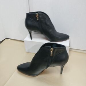 COPY - Vince Camuto Nekole Ankle Boots, Women's Size 10M, Black Leather .